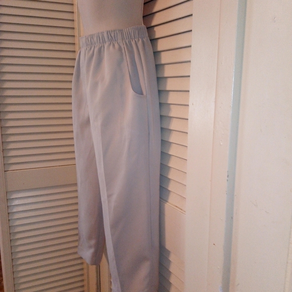 SIZE 4P ALLISON DALEY CAPRIS - Picture 4 of 10